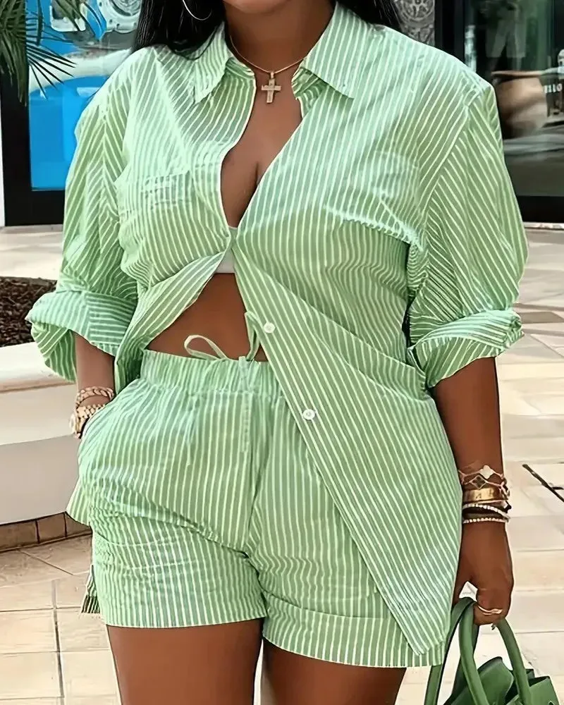 🌟 Stylish 2-Piece Women's Outfit – Printed Button Shirt & Shorts Set 🌟