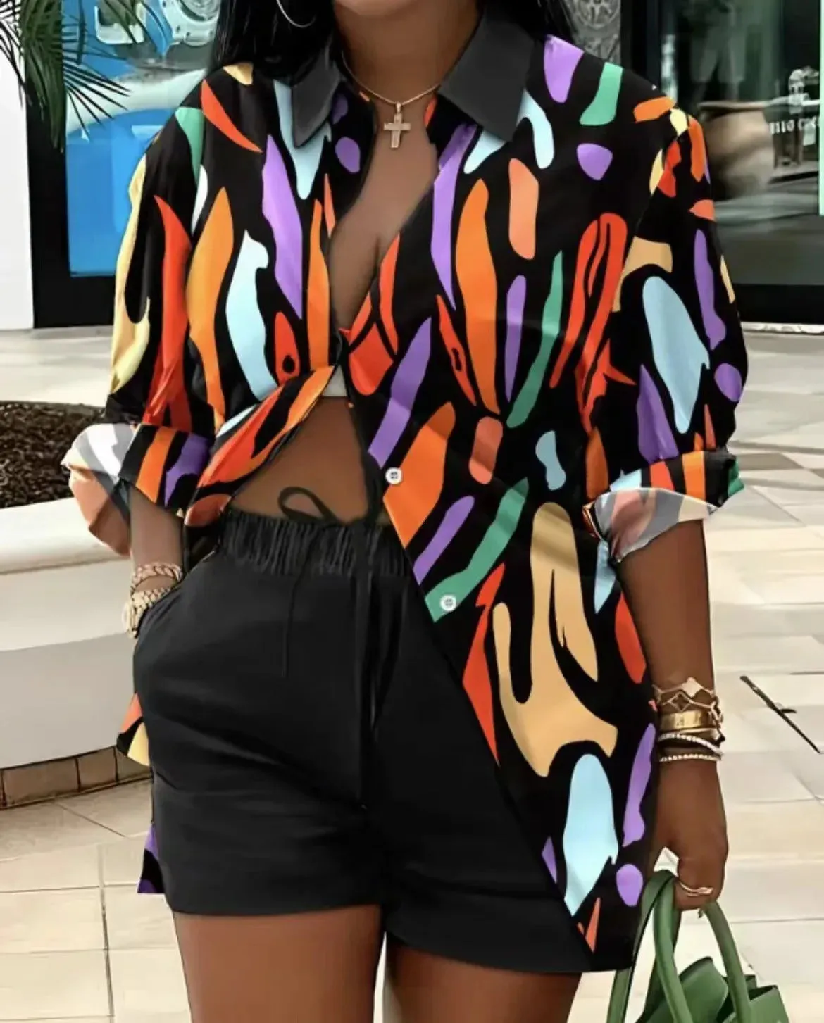 🌟 Stylish 2-Piece Women's Outfit – Printed Button Shirt & Shorts Set 🌟