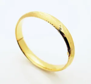 14k Yellow Gold Classic  Bangle Bracelet