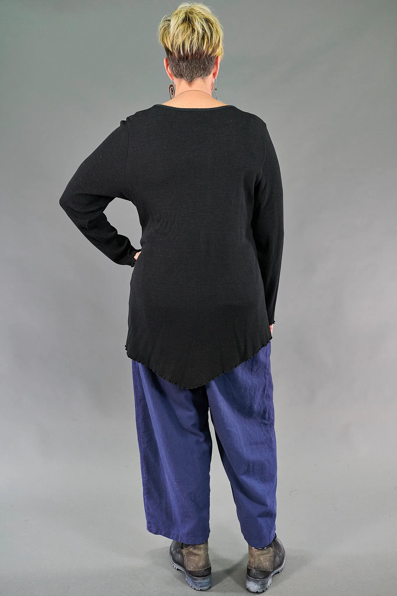 1561 Thermal Wedge Top-Black-U