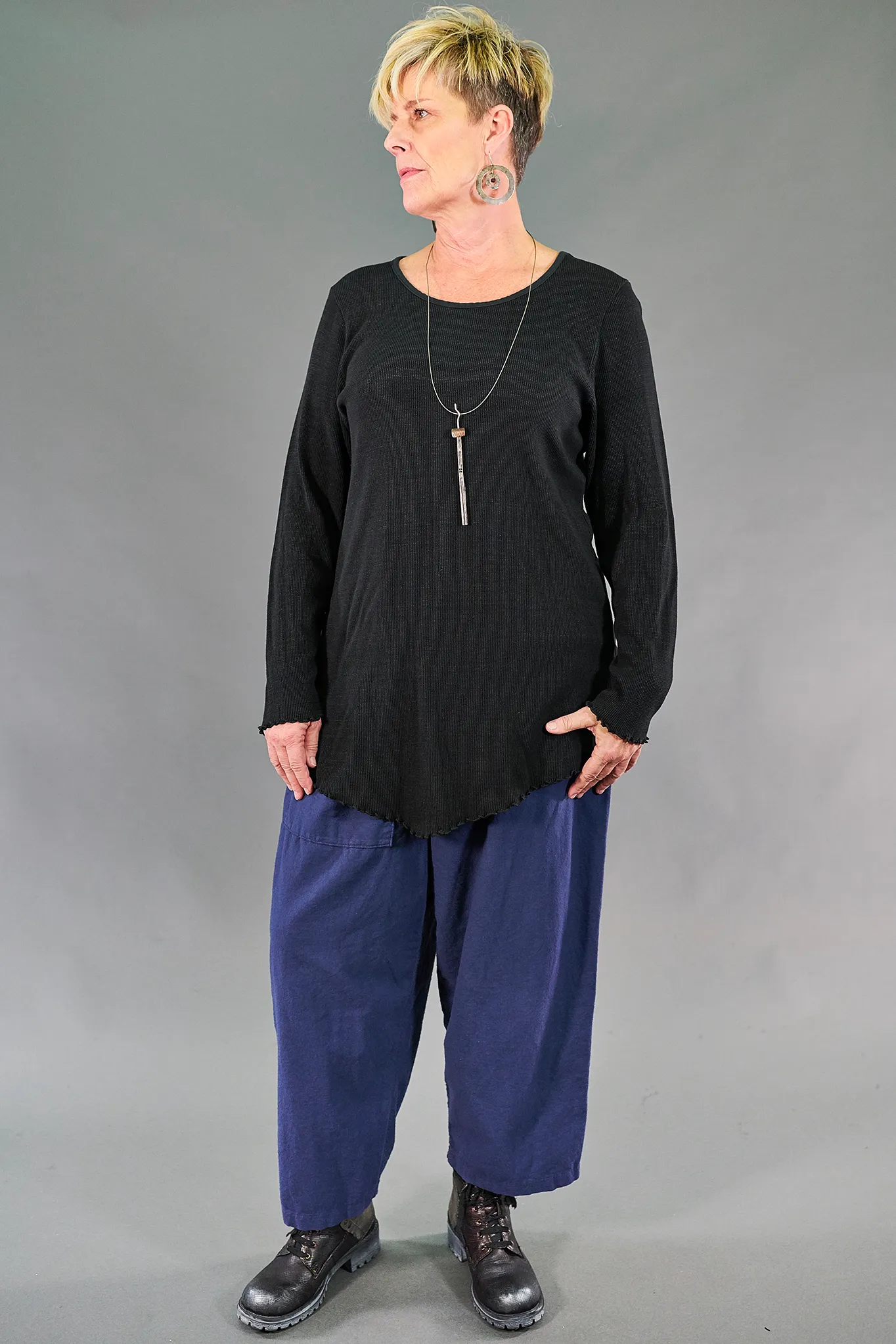 1561 Thermal Wedge Top-Black-U