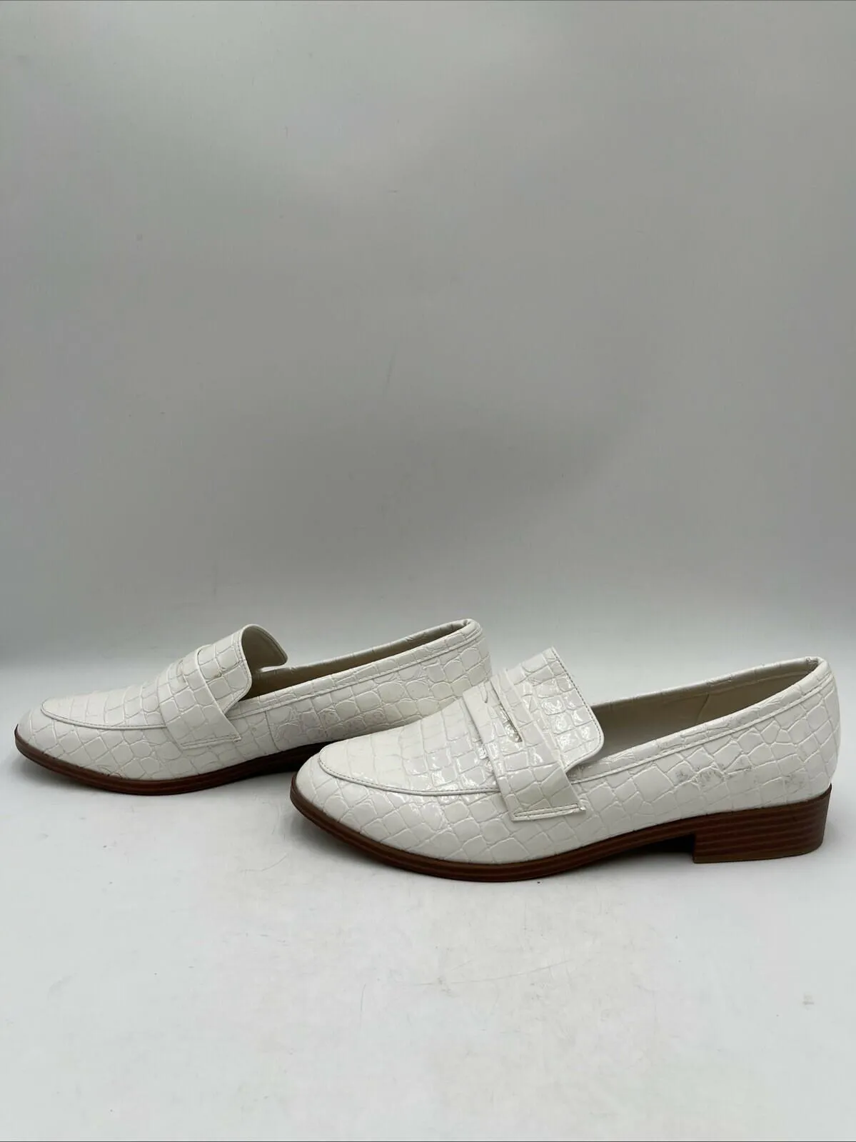 Aldo Women’s Loafers White Size 11 - Very Good