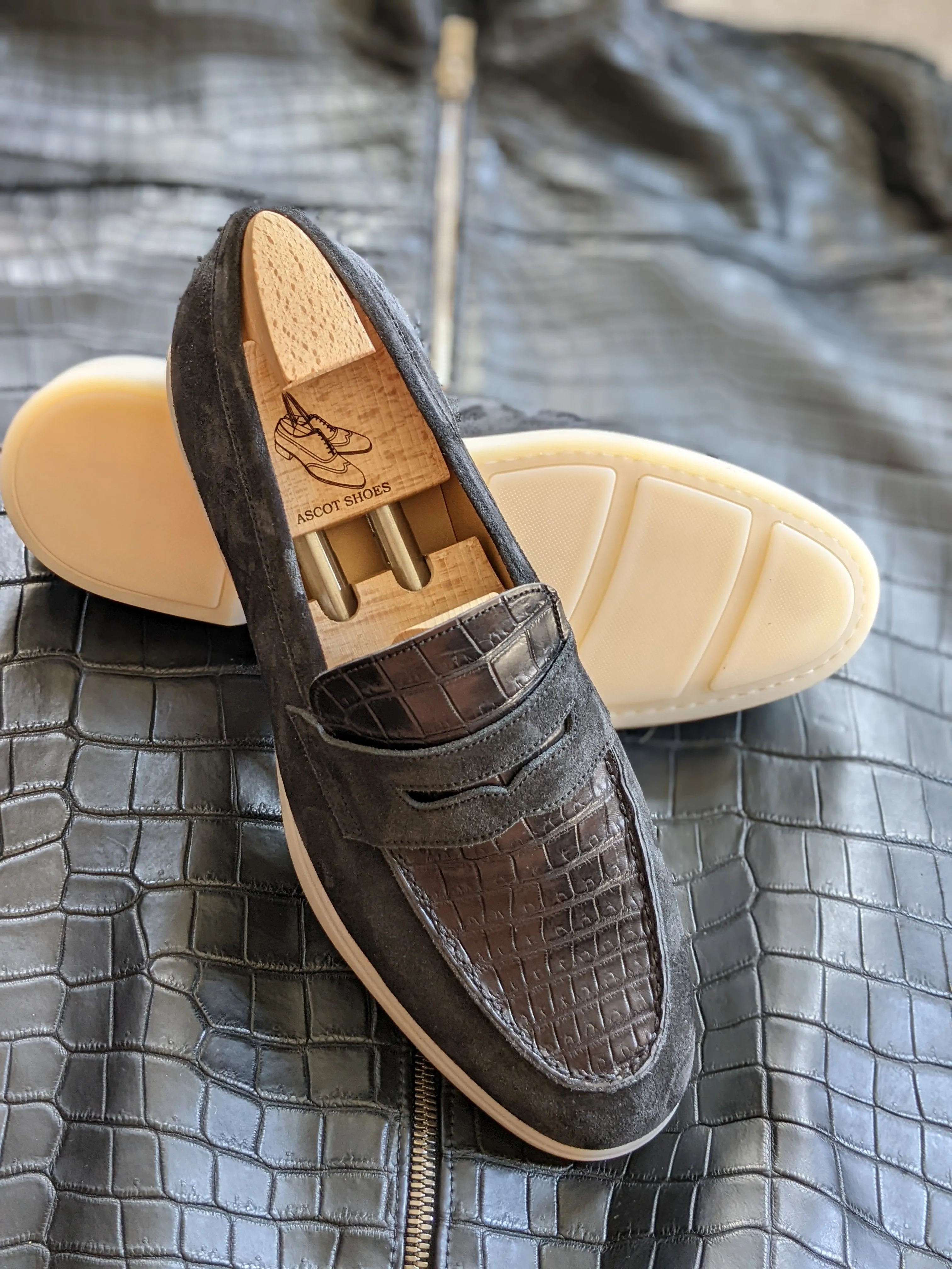 Ascot Sunseeker - Black Crocodile & Suede