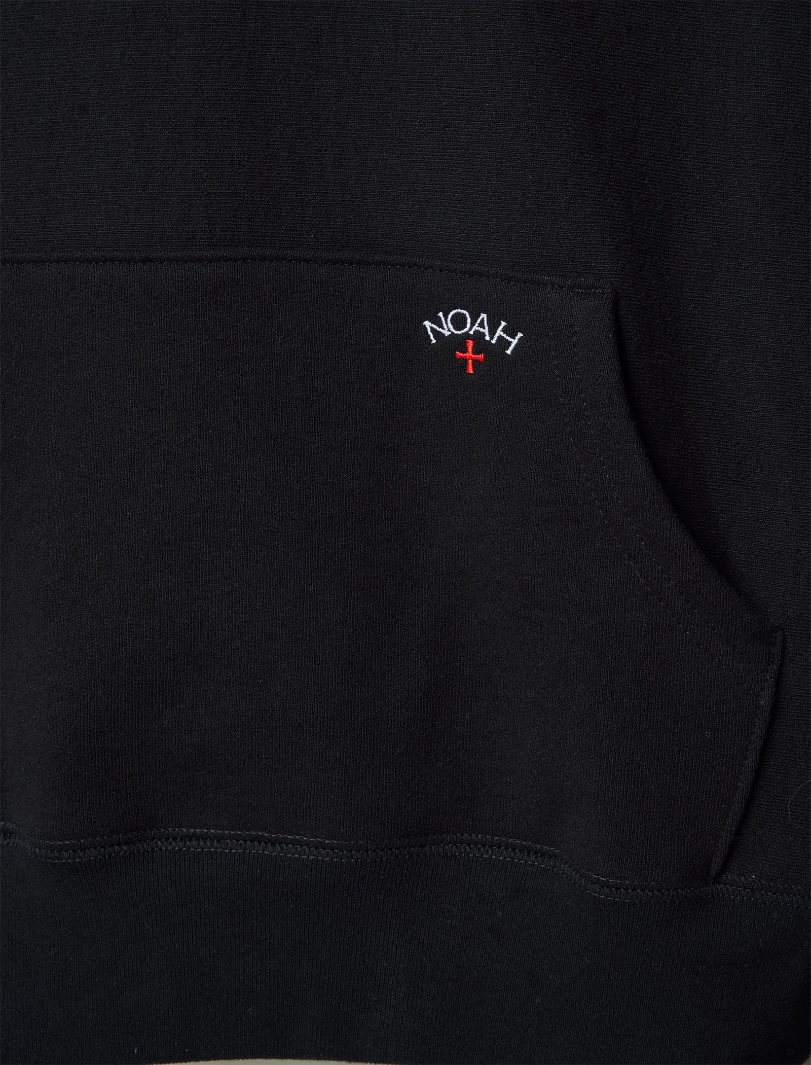 CLASSIC HOODIE