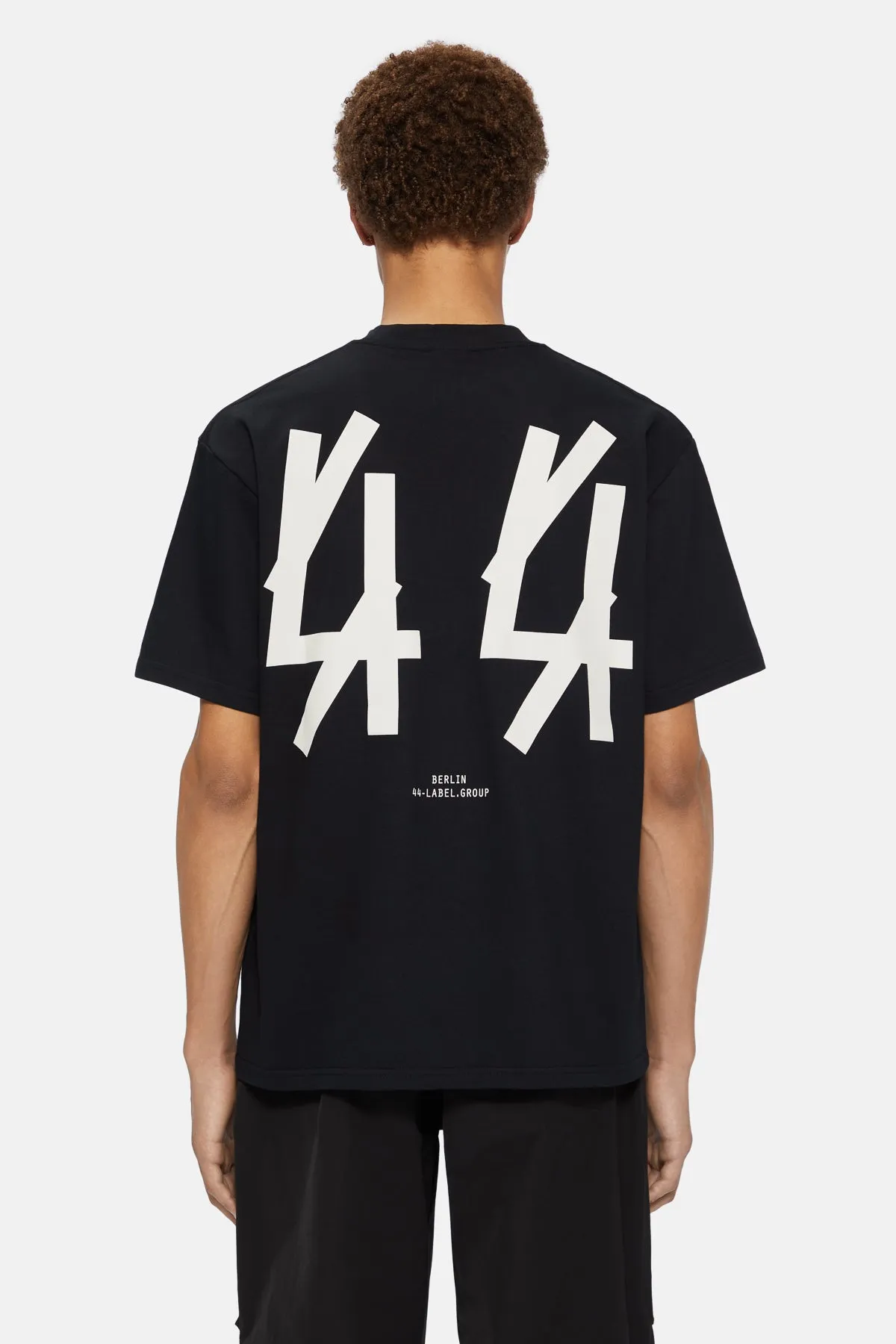 CLASSIC TEE