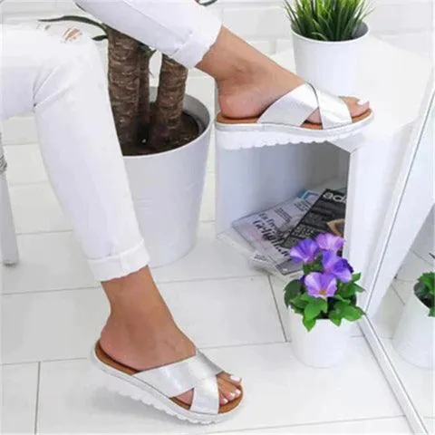 Comfortable slippers for women