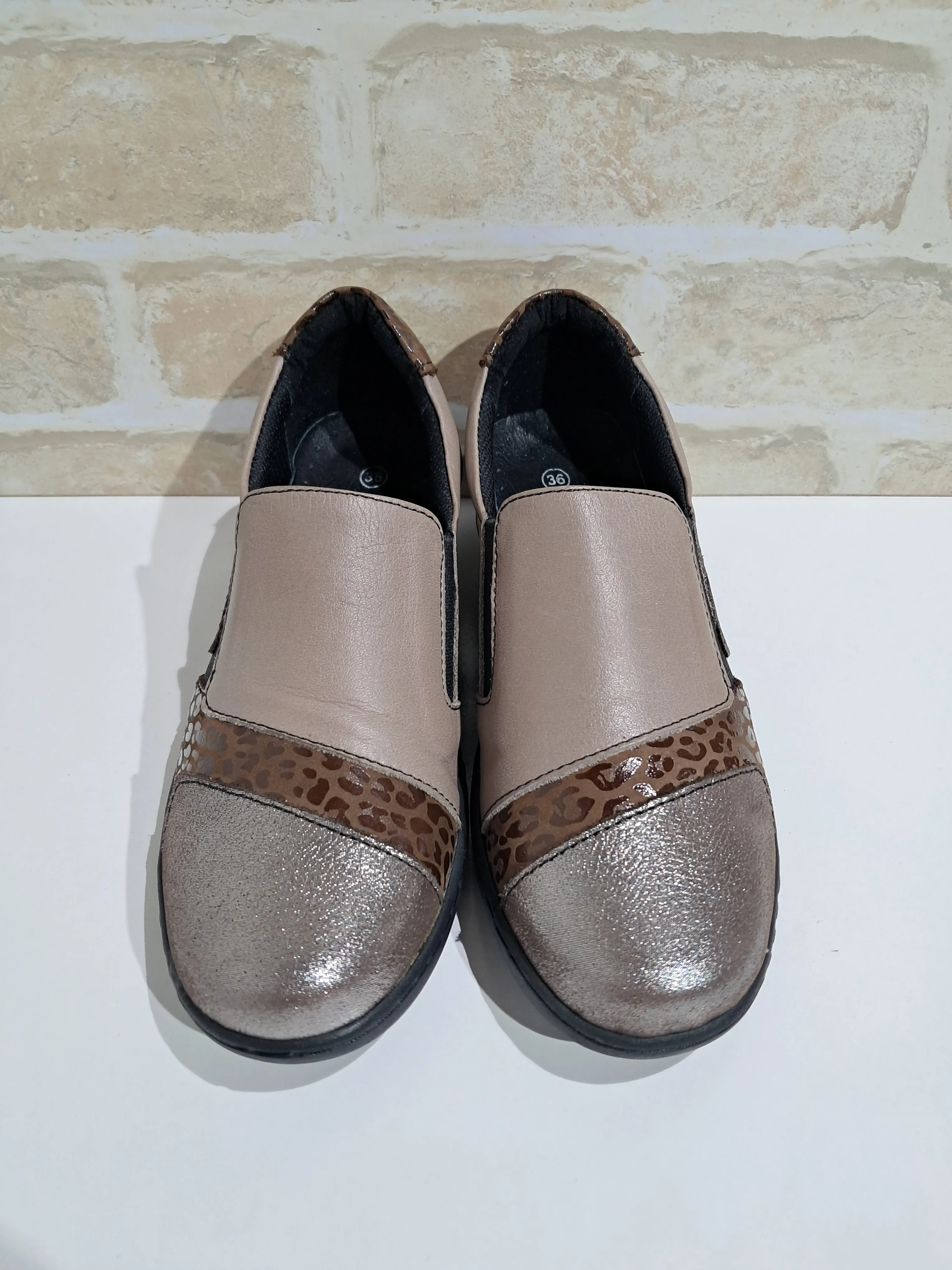 CP461-18 Taupe Combo by Cabello