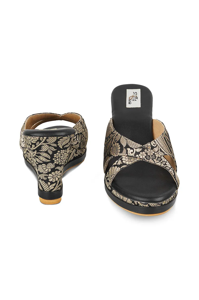 Cross Brocade Wedge Copper