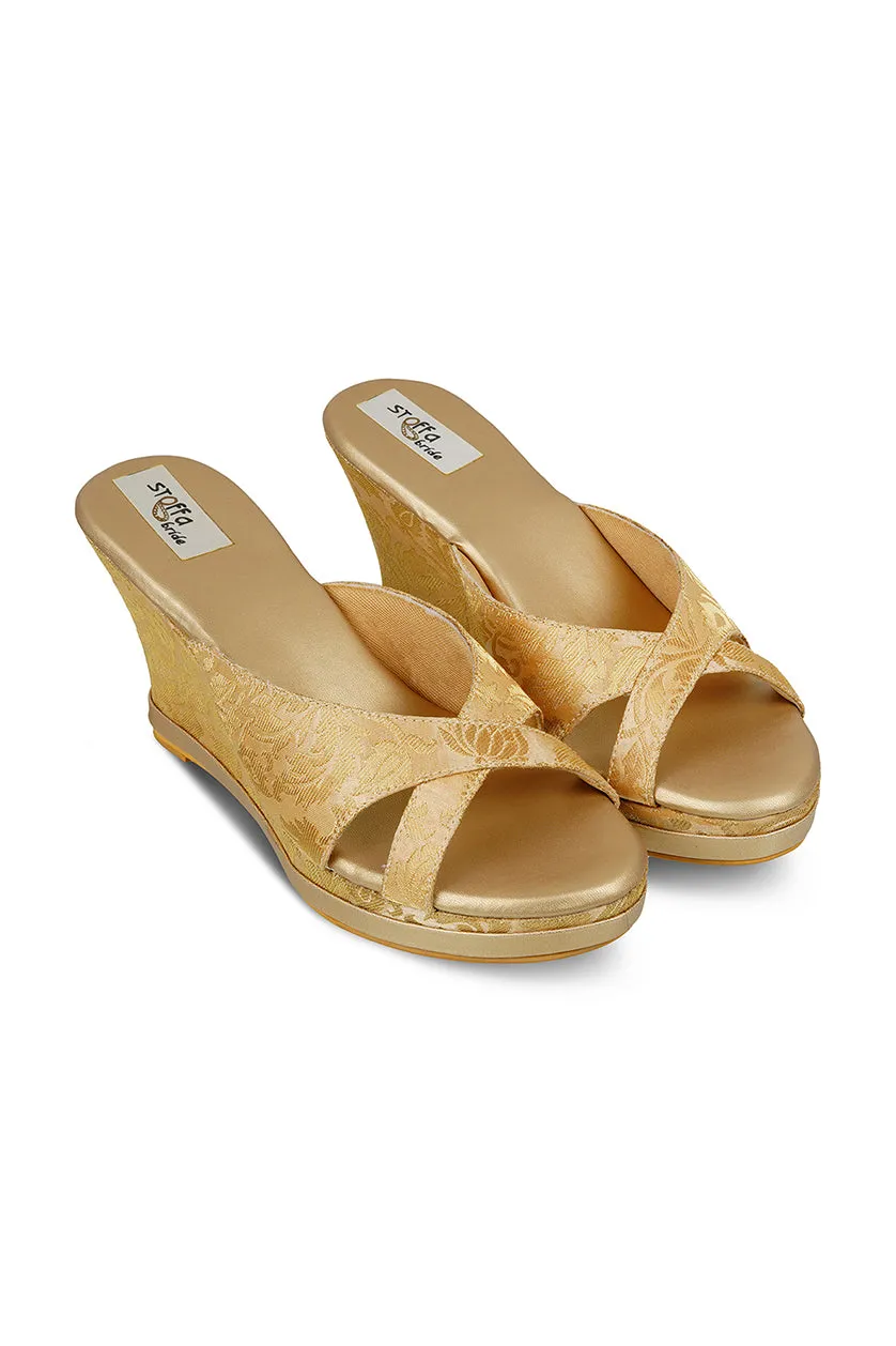 Cross Brocade Wedge Light Gold