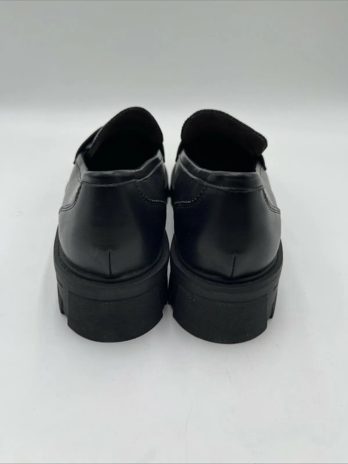 Crown Vintage Women's Lane Loafers Black Size 9M - Very Good
