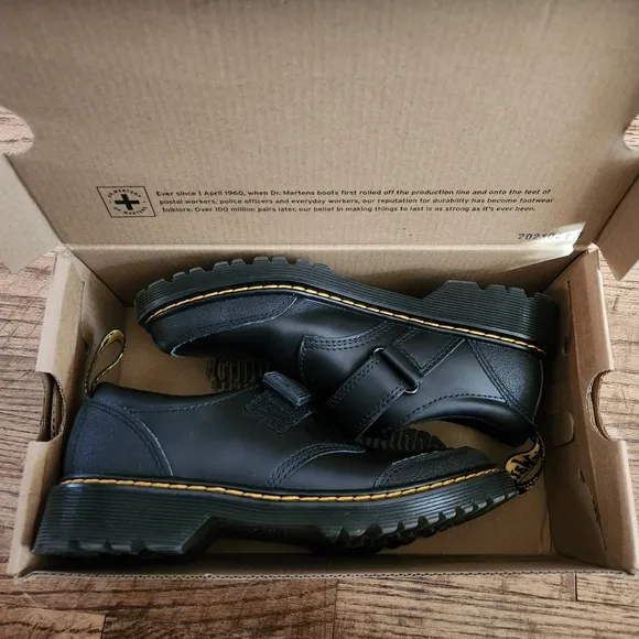 Dr. Martens Ethan J Shoes