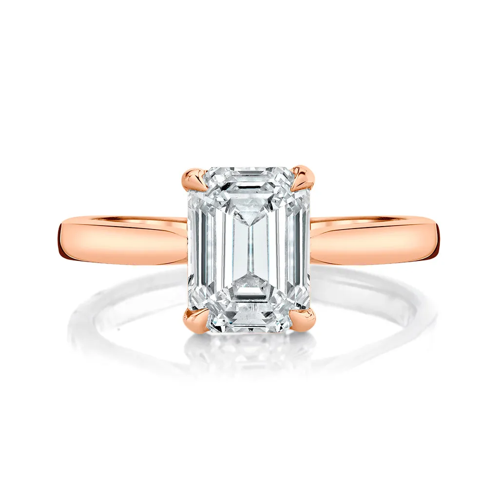 Emerald Cut Diamond Setting