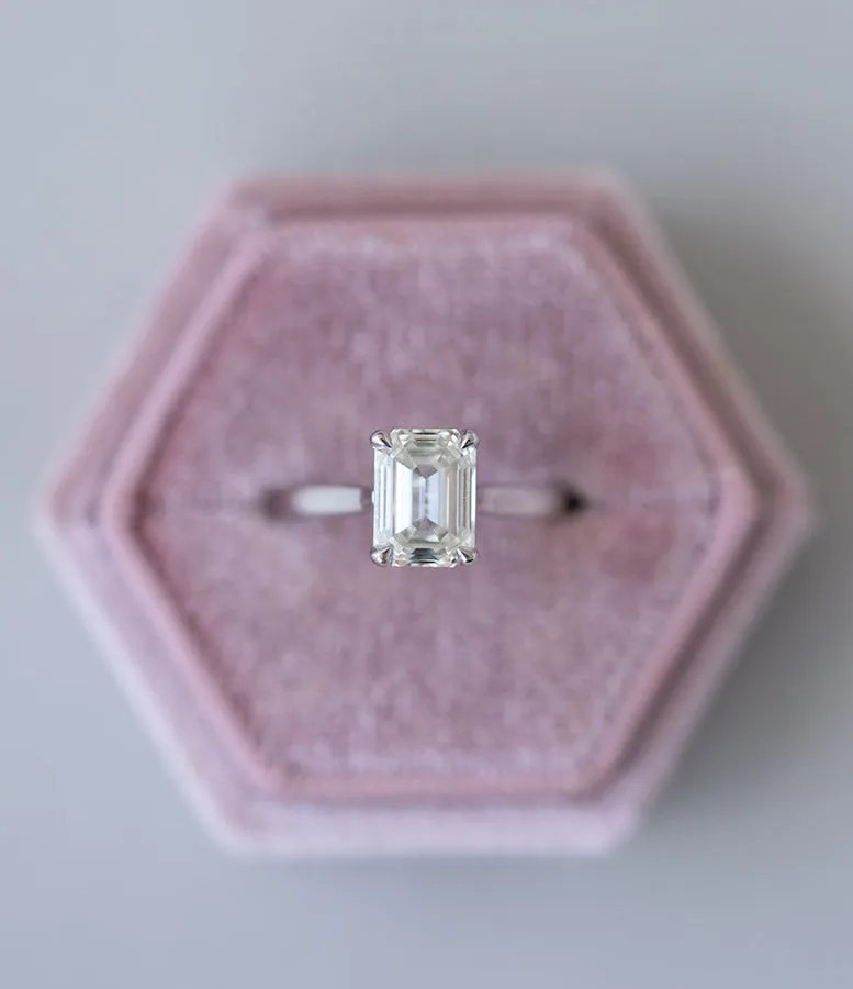 Emerald Cut Diamond Setting