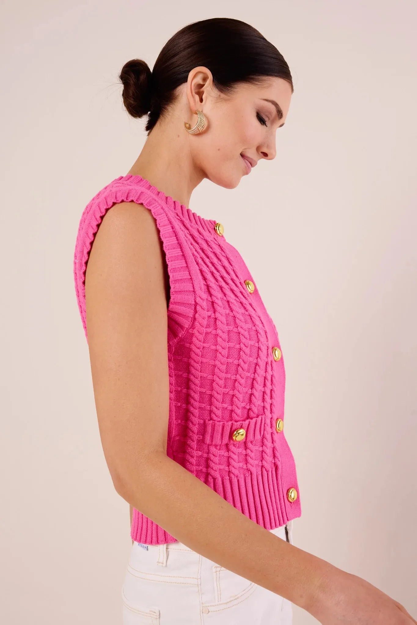 Isabelle Vest