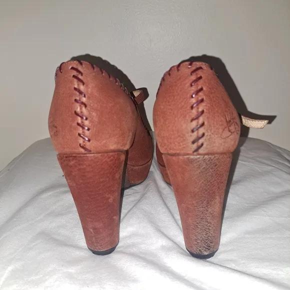 John‎ Fluevog Gertrude Burnt Orange Heel Wedges Size 8