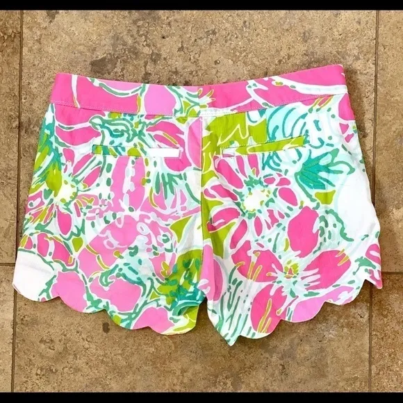 Lilly Pulitzer Don’t Give A Cluck Buttercup Shorts