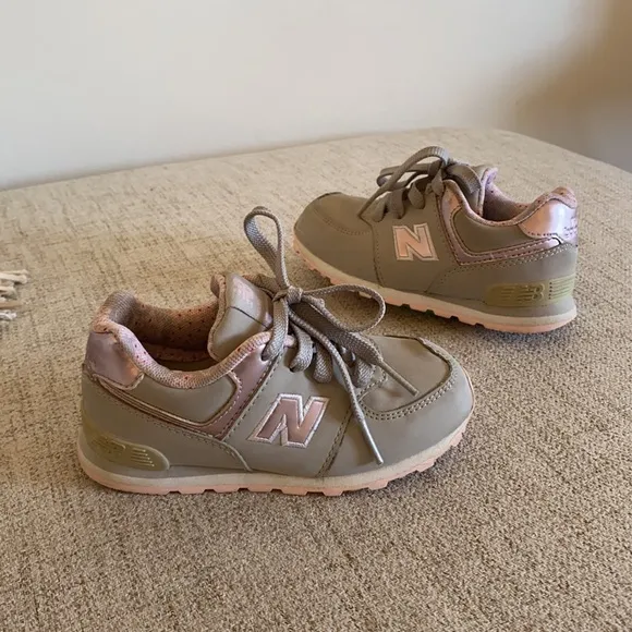 New balance metallic pink 574 sneaker shoes
