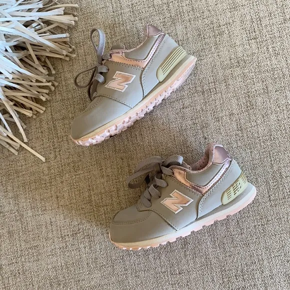 New balance metallic pink 574 sneaker shoes