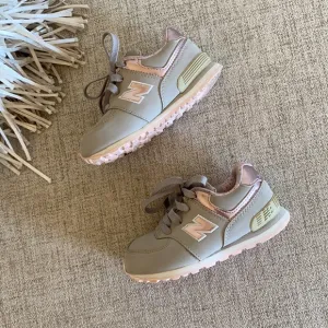 New balance metallic pink 574 sneaker shoes