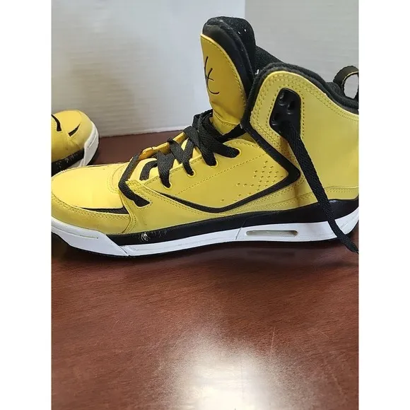 Nike‎ Air Jordan Shoes Flight SC-2 Men’s 11 Tour Yellow