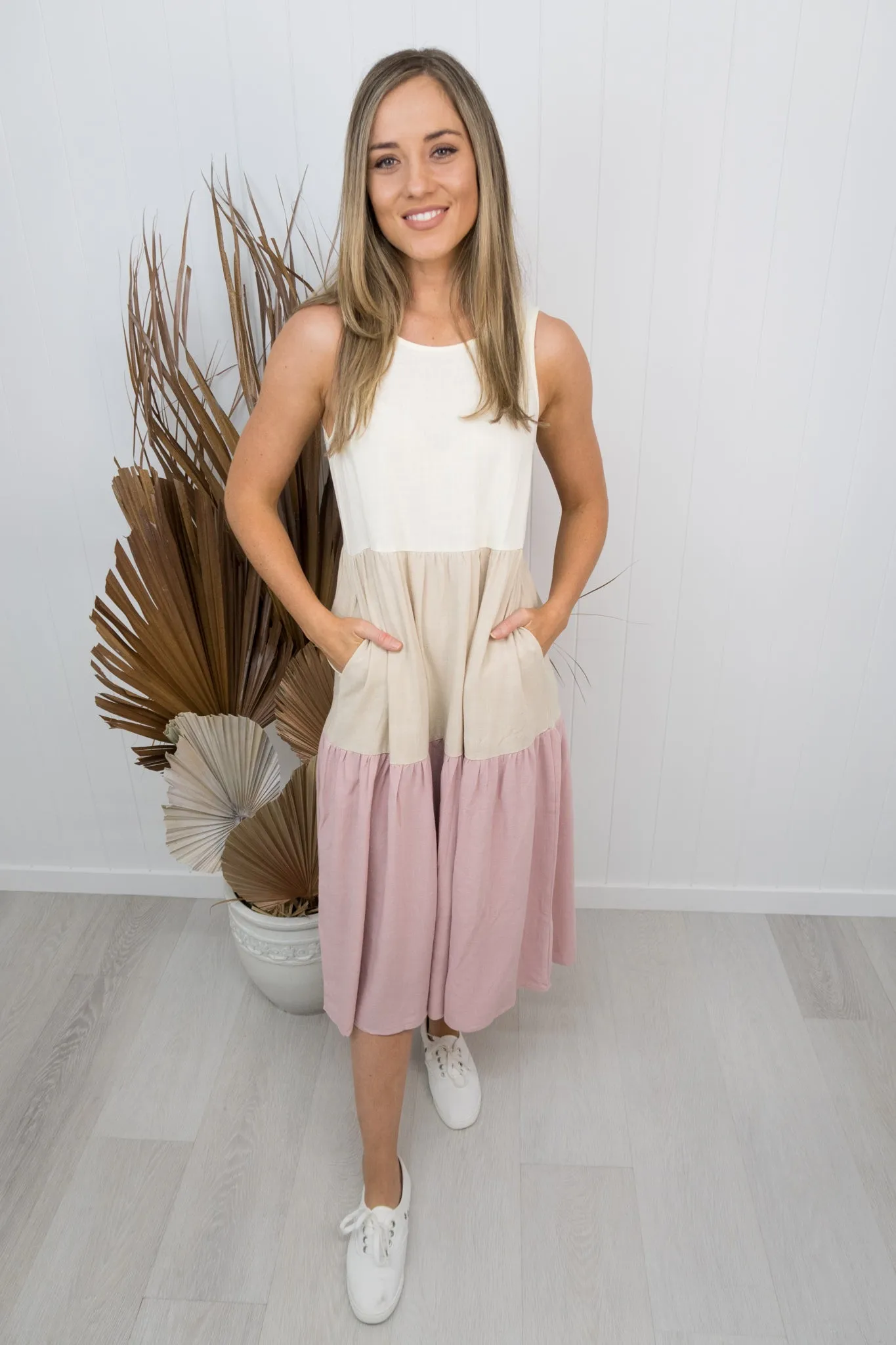 Nova Dress -White/nude/blush