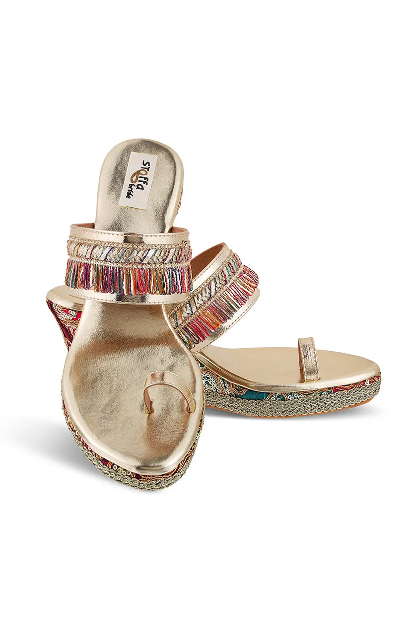 Pastel Brocade Border Wedge Champagne