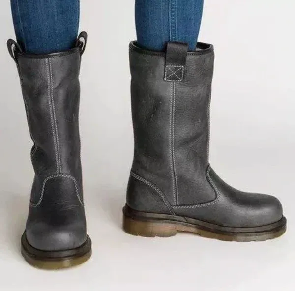 Stylish and comfortable MILENAS winter boots