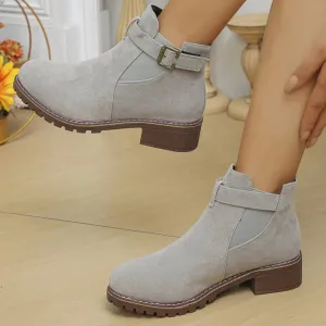 Stylish Vanya ankle boots for women: a perfect look.