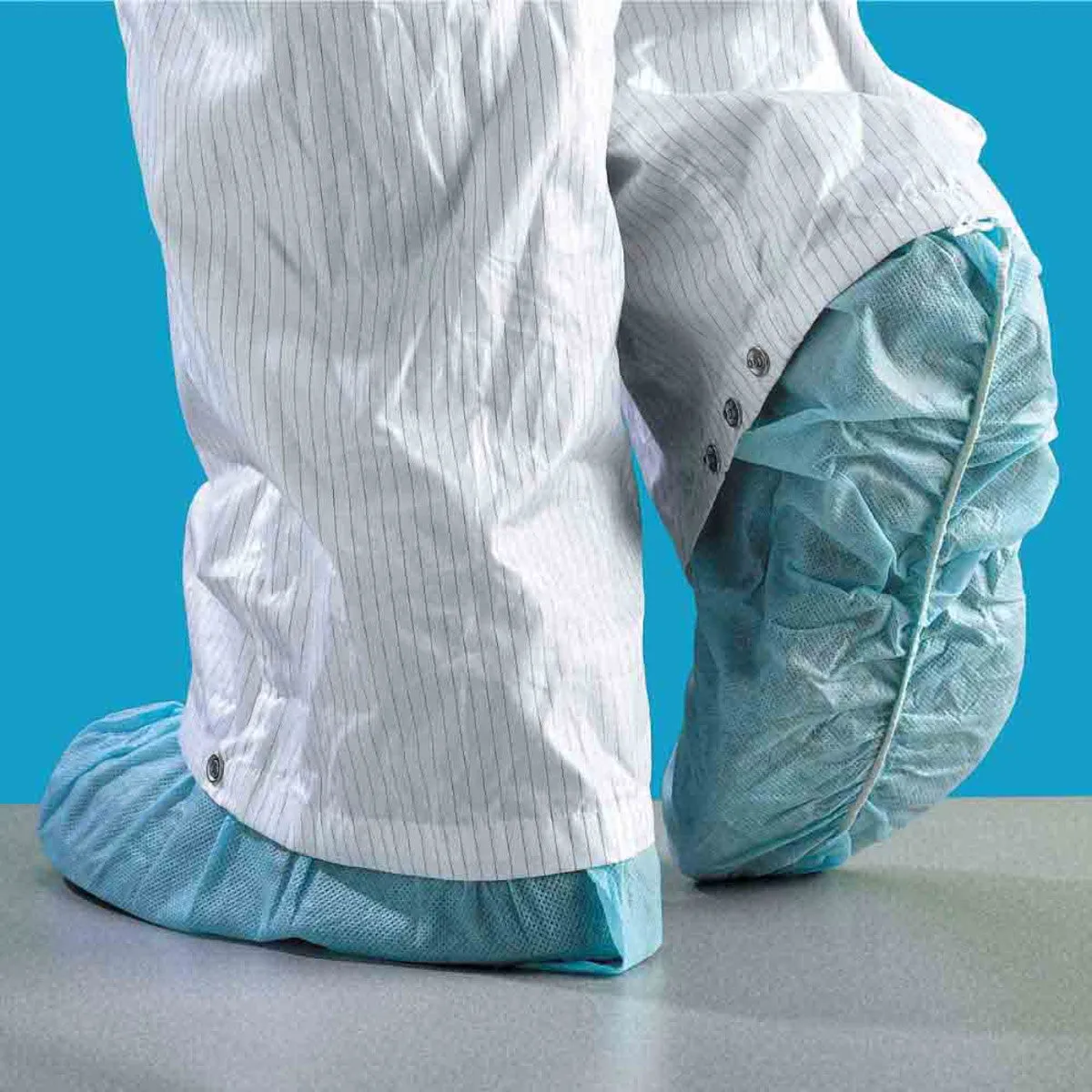 Valutek Polypropylene Lightweight Disposable Shoe Cover Blue | 40 GSM, 300 ea/Case